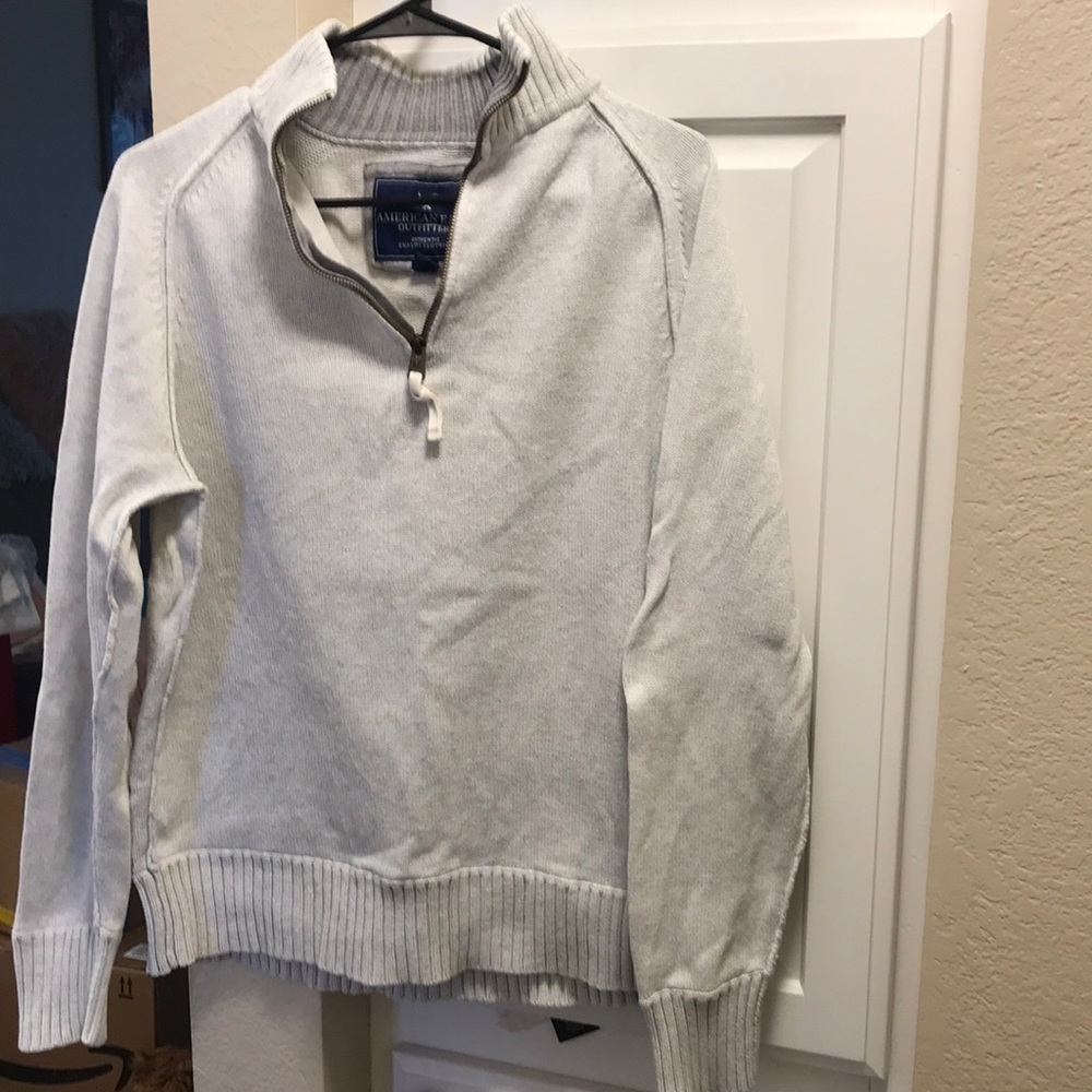 Men’s American Eagle Outfitters 100% cotton cream and grey 1/4 zip sweater